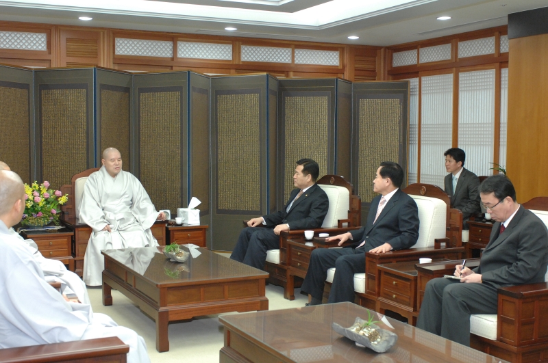 2010.02.09_강희락 경찰청장 예방 (13)